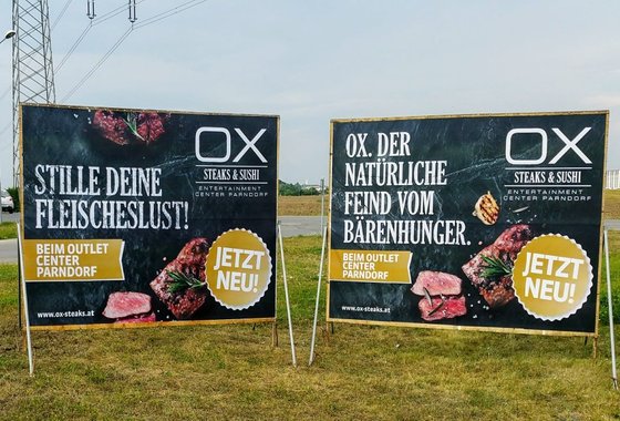mobile-werbeflaeche-werbung-plakat-ox-steak-outlet-center-parndorf